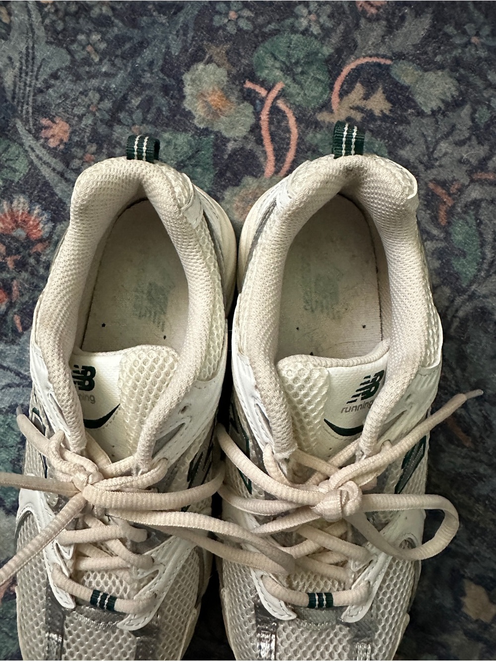 New Balance 530 White and Green Sneakers - Picture 3 of 7
